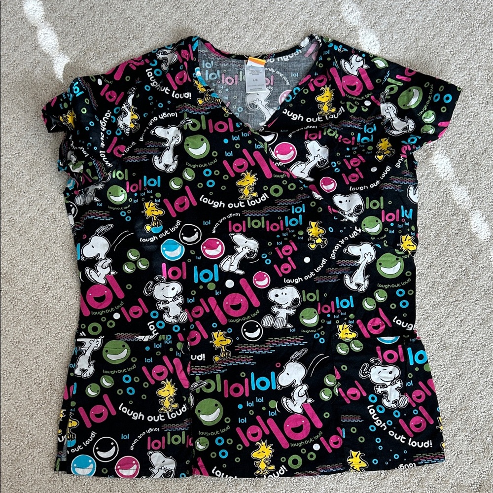 Peanuts Snoopy scrub top